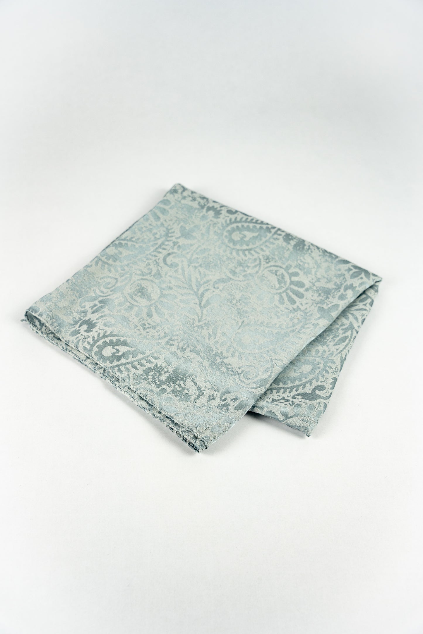 Square satin